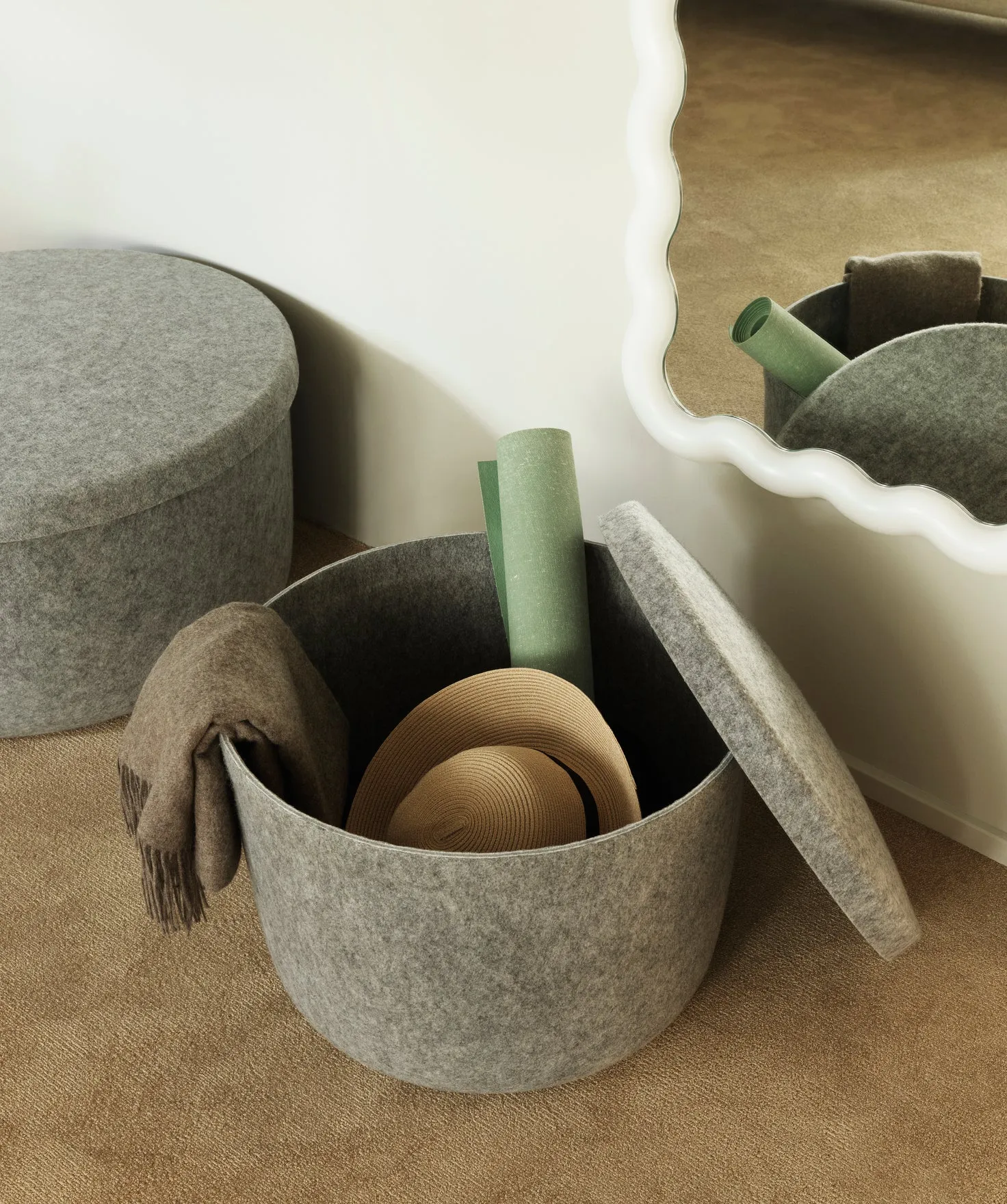 Hide Storage Pouf